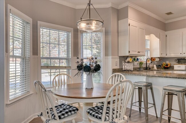 Building Photo - 4441 McManus Ct