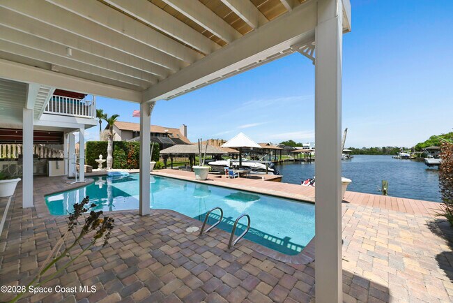 Building Photo - 2230 Sykes Creek Dr