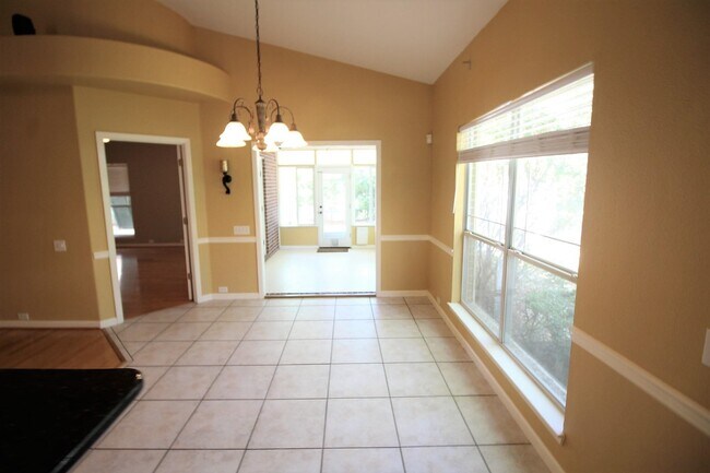 Building Photo - 9945 Rail Cir