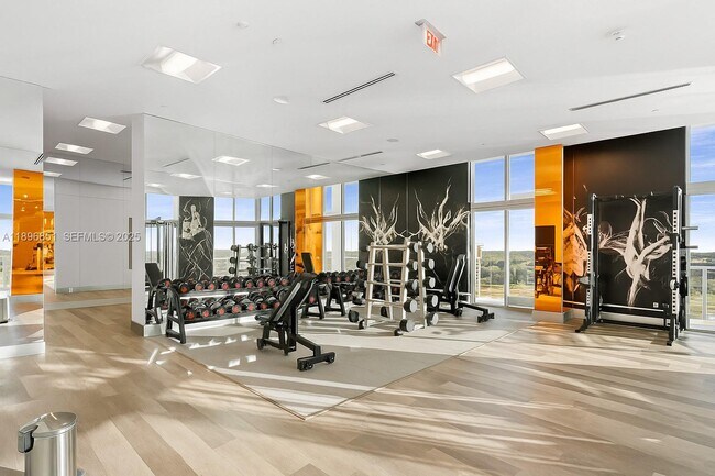 Building Photo - 2000 Metropica Wy