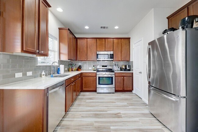 Building Photo - 1301 Sunny Meadows Loop