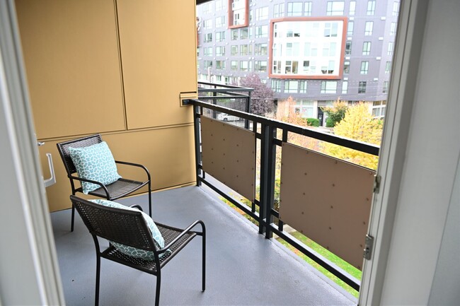 Building Photo - North Canal Station Condo