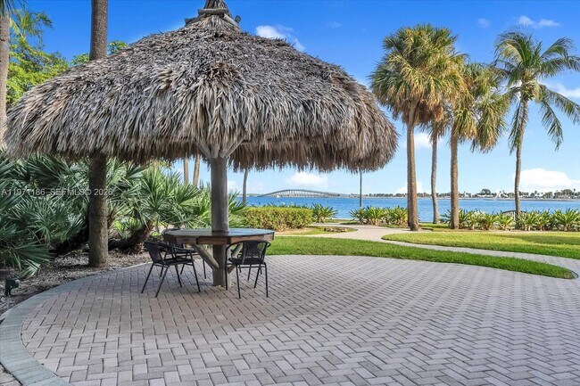 Building Photo - 2451 Brickell Ave