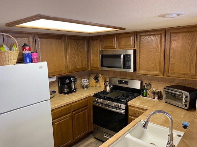 Building Photo - 1663 AZ-95