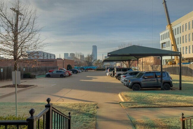 Building Photo - RENT SPECIAL!!!  One bedroom loft in Midtown OKC!