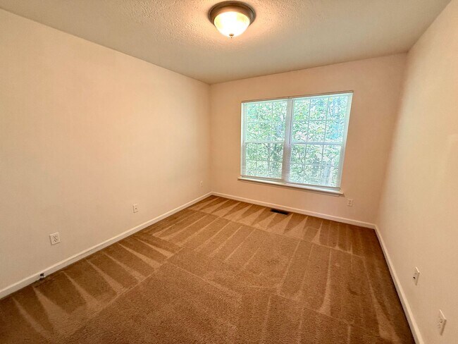 Building Photo - Available for the 2026-2027 lease term.