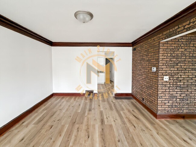 Building Photo - 1311 Madison St