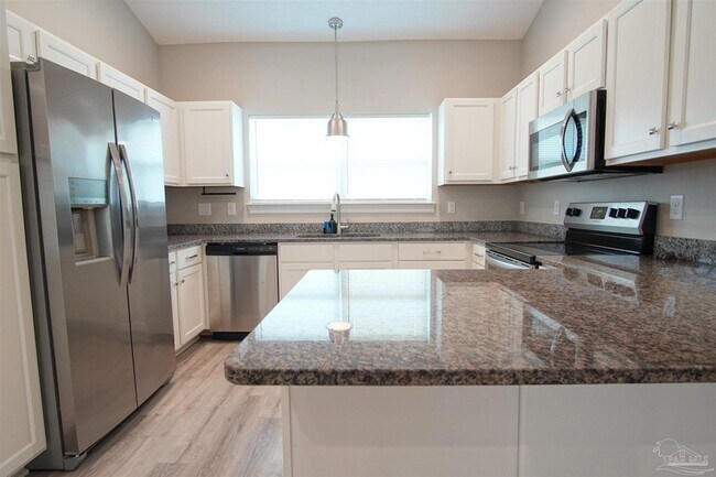 Building Photo - 3513 Southwind Dr