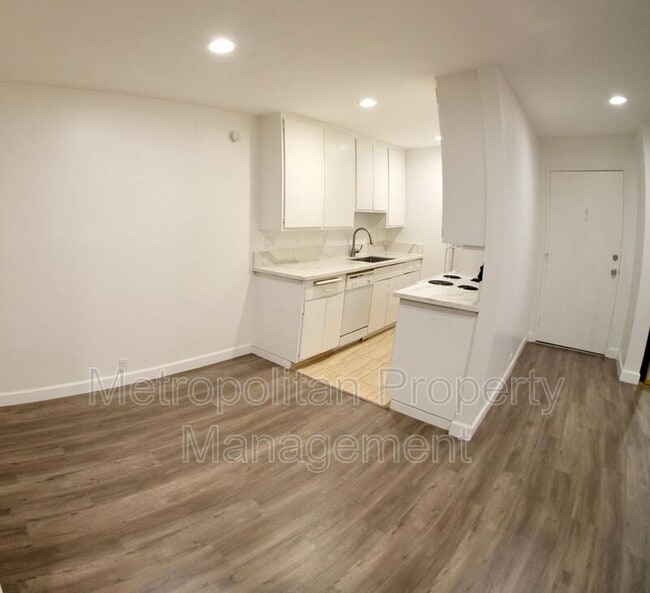 Building Photo - 4600 Lamont St