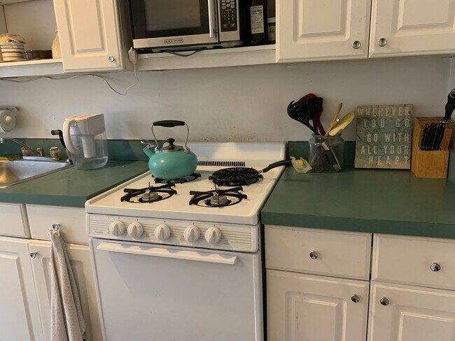 Building Photo - 19 Melvin Ave