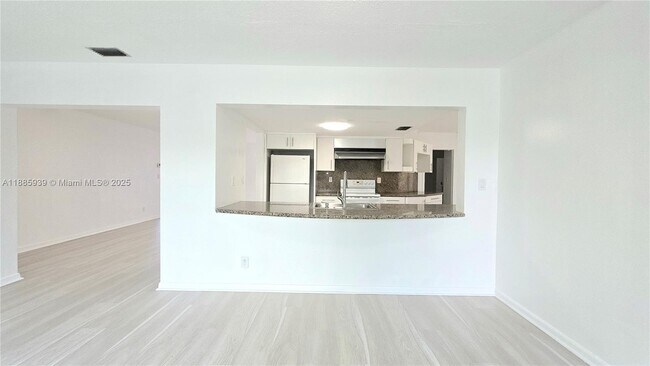 Building Photo - 5300 SW 7th Ct