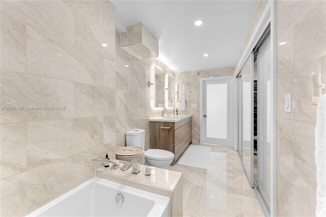 Building Photo - 2401 Collins Ave