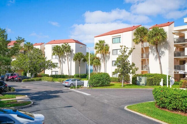 Building Photo - 5510 La Puerta Del Sol Blvd S