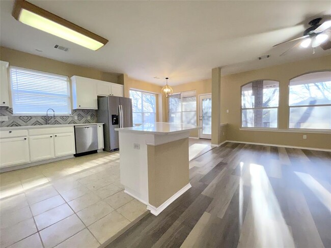 Primary Photo - 2219 Speidel Dr
