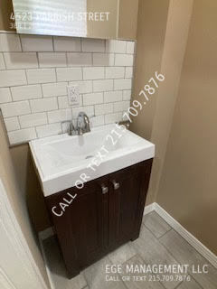 Building Photo - 4523 Parrish St