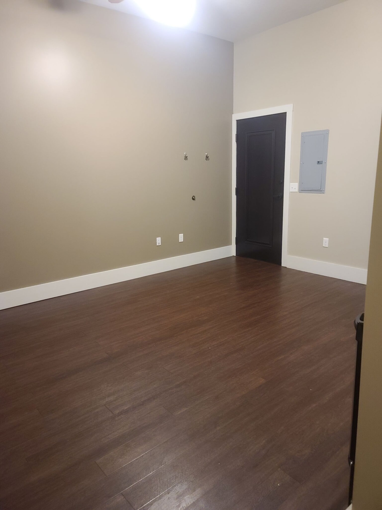 Building Photo - 411 N Brady St