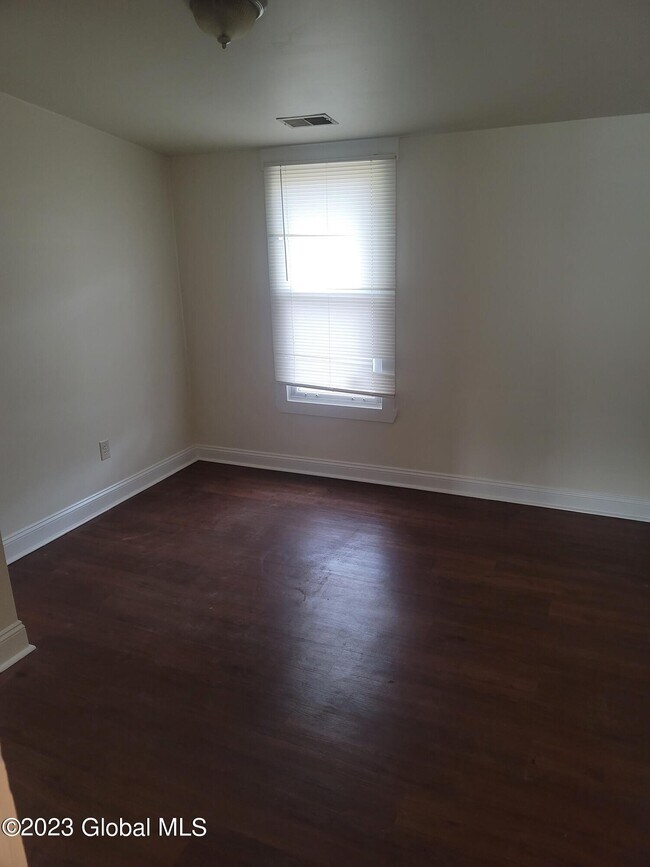Building Photo - 3543 Carman Rd