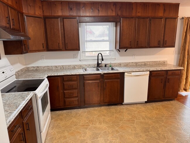 Building Photo - 194 Virgo Dr