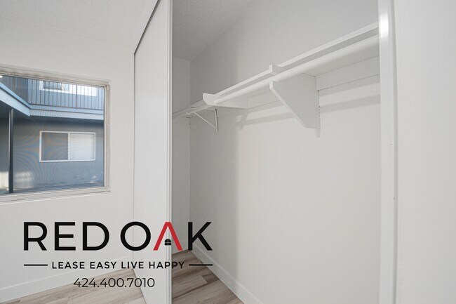 Building Photo - 6501 Cherry Ave