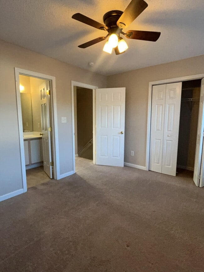 Building Photo - 809 Timberlake Trail