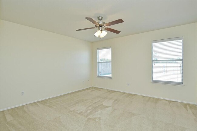Building Photo - 811 Encinita Dr
