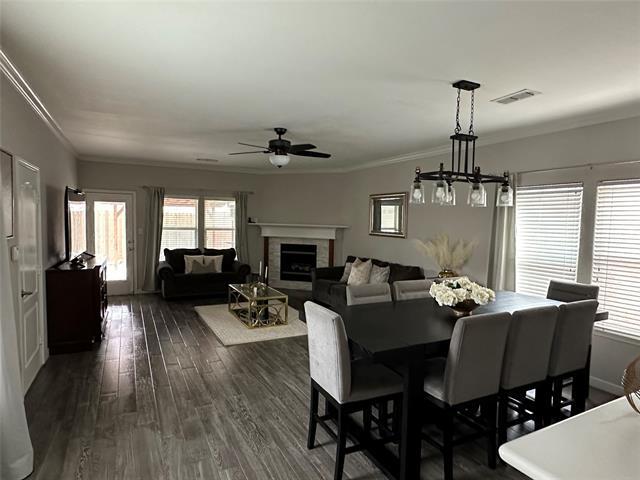 Building Photo - 1610 Wildflower Dr