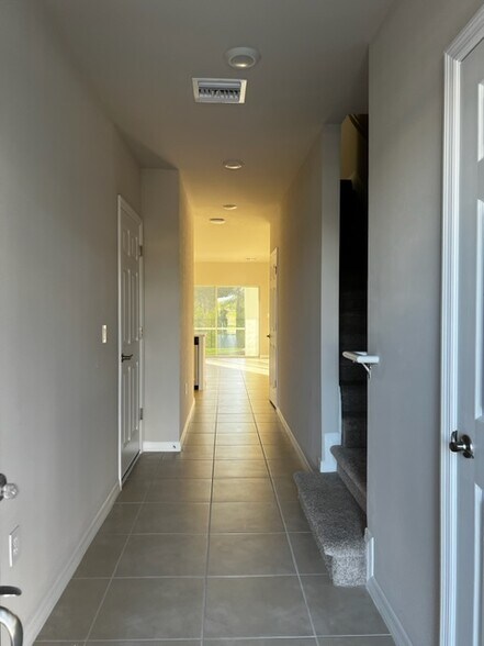Building Photo - 15253 Wildflower Cir