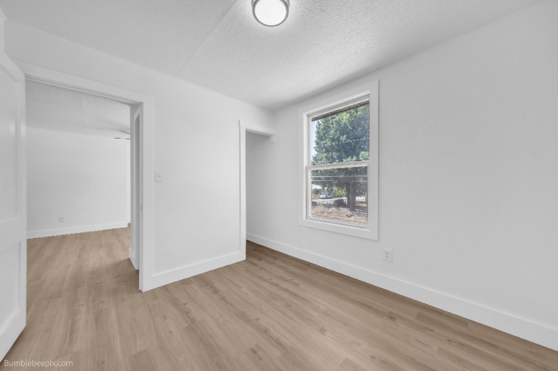 Building Photo - 725 2nd St
