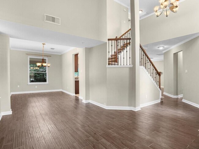 Building Photo - 9707 Green Valley Ln