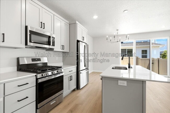 Building Photo - 1452 Pleasant View Dr