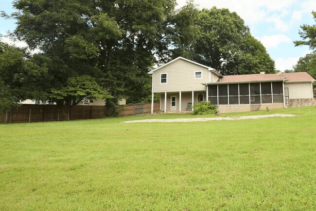 Building Photo - 1495 Haynes Ct SW