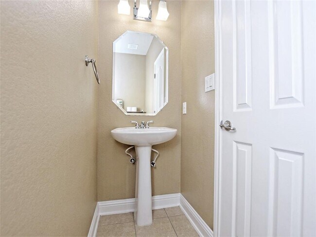 Building Photo - 15600 Prestancia Dr