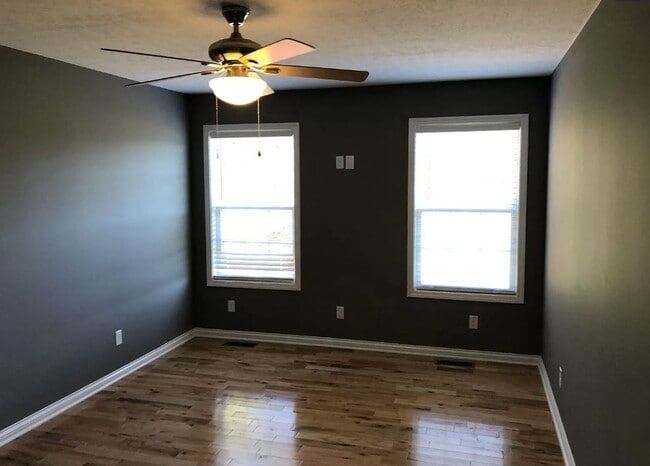 Building Photo - 133 Ashkirk Ln