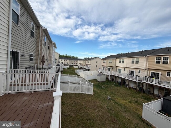 Building Photo - 128 Hidden Brook Dr