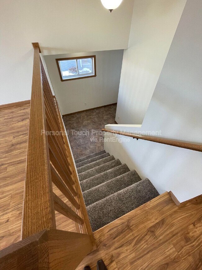 Building Photo - 2320 5th St W