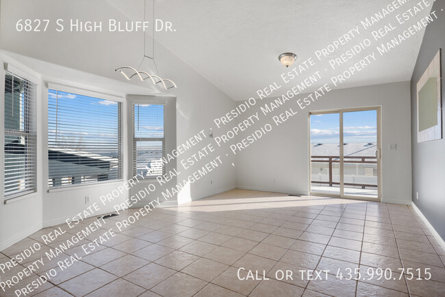 Building Photo - 6827 S High Bluff Dr