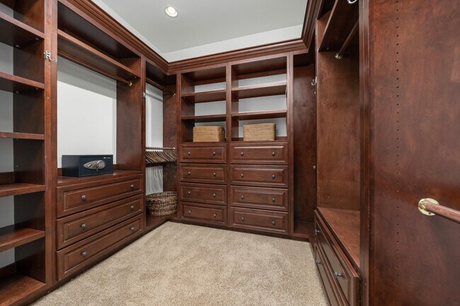 Building Photo - 48532 Bighorn Dr