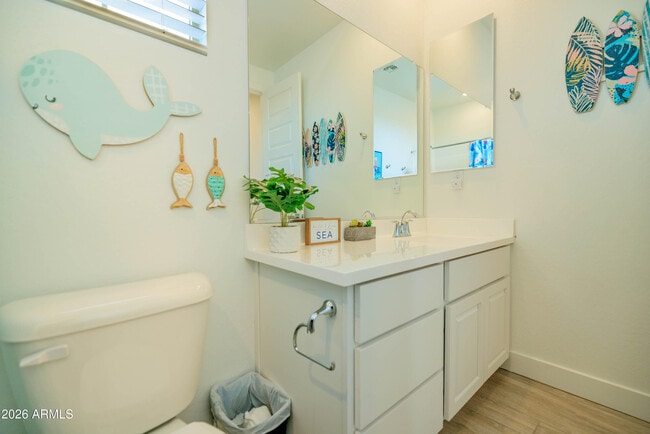 Building Photo - 21513 E Sparrow Dr