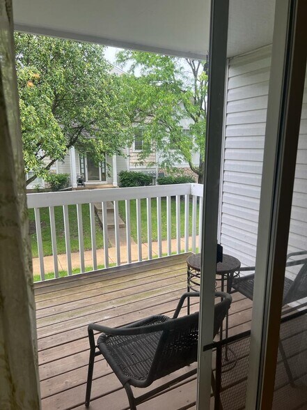 Balcony - 1850 Middlebury Dr