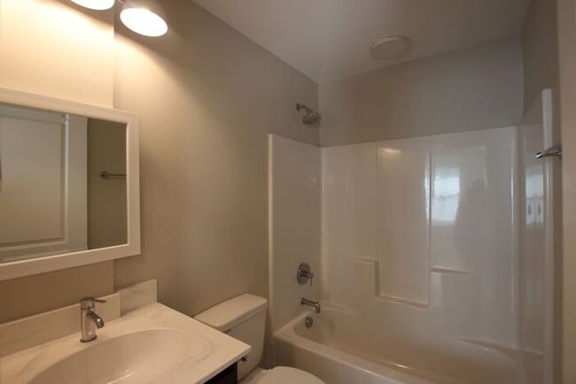 Building Photo - Coming Soon! 2 Bedroom 2.5 Bath Townhome a...