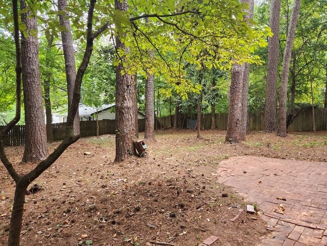 Building Photo - 2 Bedroom 2.5 Bath Home MINS FROM LENOX SQUARE MALL!
