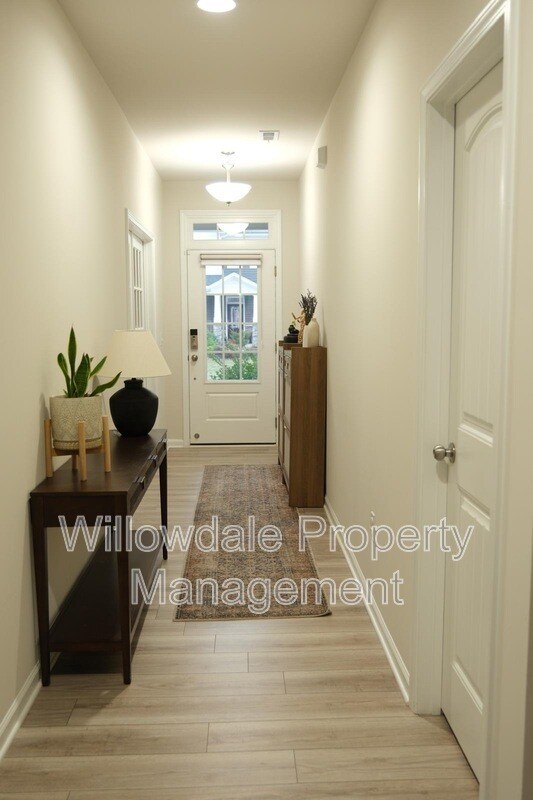 Building Photo - 1020 Garrow Dr