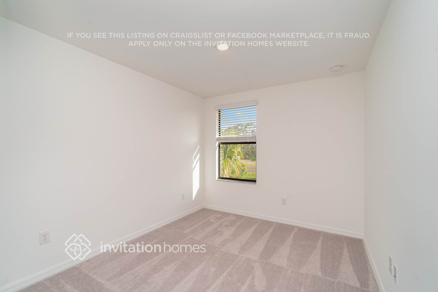 Building Photo - 2047 E Landings Wy