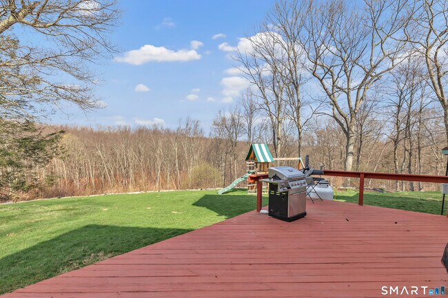 Building Photo - 553 Judd Rd