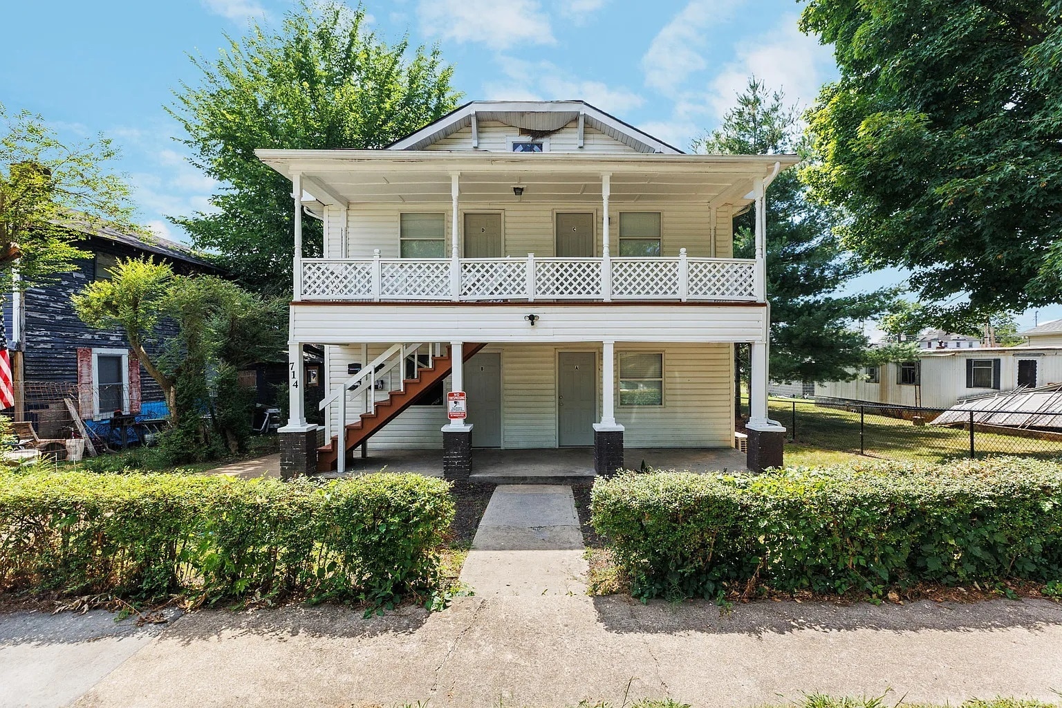 Front of property - 714 Maple Oak Ln
