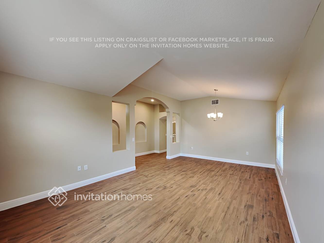 Building Photo - 1440 Baythorn Dr