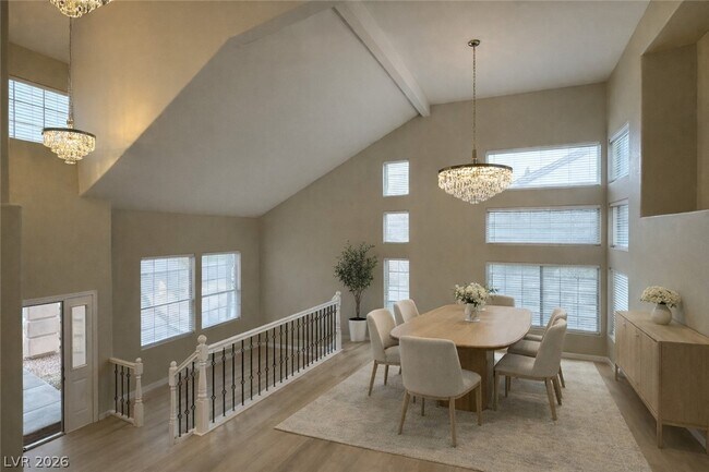 Building Photo - 2701 Copper Cove Dr