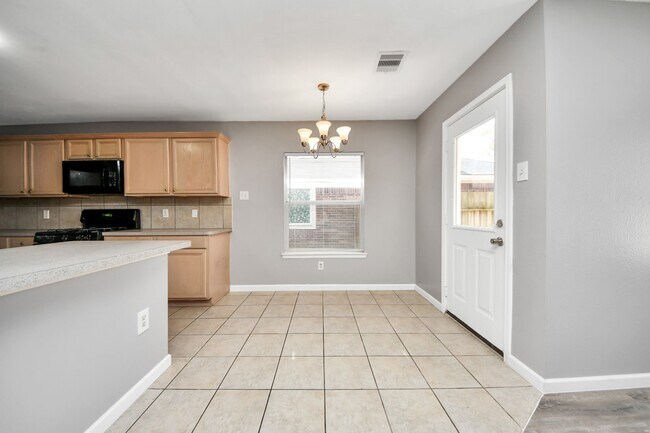 Building Photo - 14707 Country Rose Ln