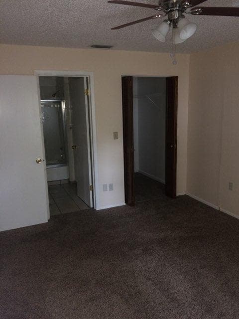 Building Photo - Two Bedroom Two Bath Duplex!