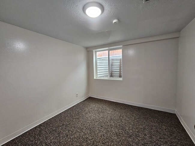 Building Photo - Beautiful Four Bedroom House with Dogs Considered *Move-in Bonus: First Month's Prorated Rent Free*